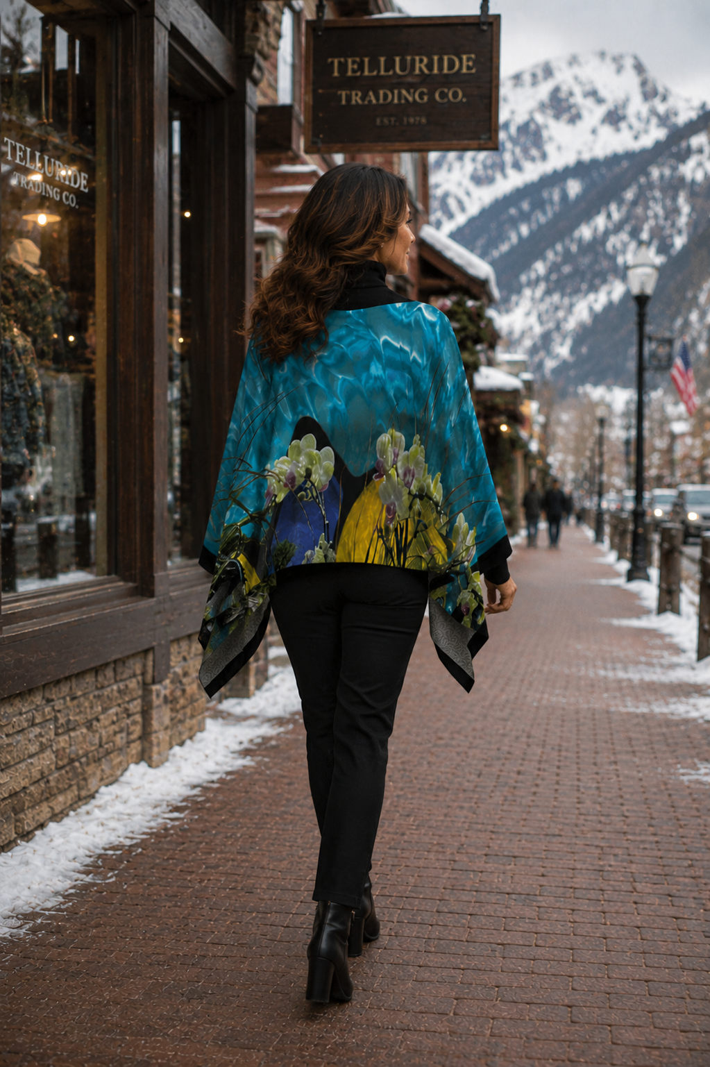 Ava Poncho (Sweater Knit) - Tiffany Light